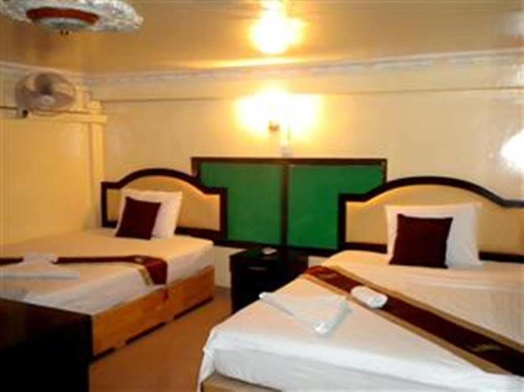 Golden Boat Guesthouse Phnom Penh Eksteriør bilde